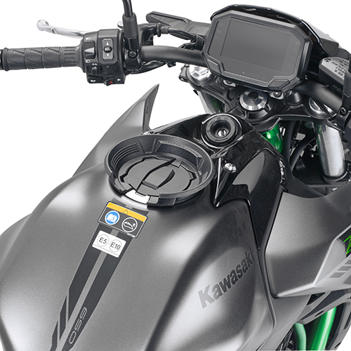 FLANGE X TANKLOCK BAG KAWA Z650 (20-23) (BF81K) - KAPPA